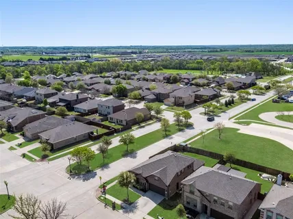 $379,000 | 500 Harding Lane, Lavon, TX 75166