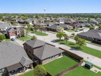 $379,000 | 500 Harding Lane, Lavon, TX 75166