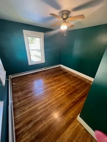 a view of empty room with window