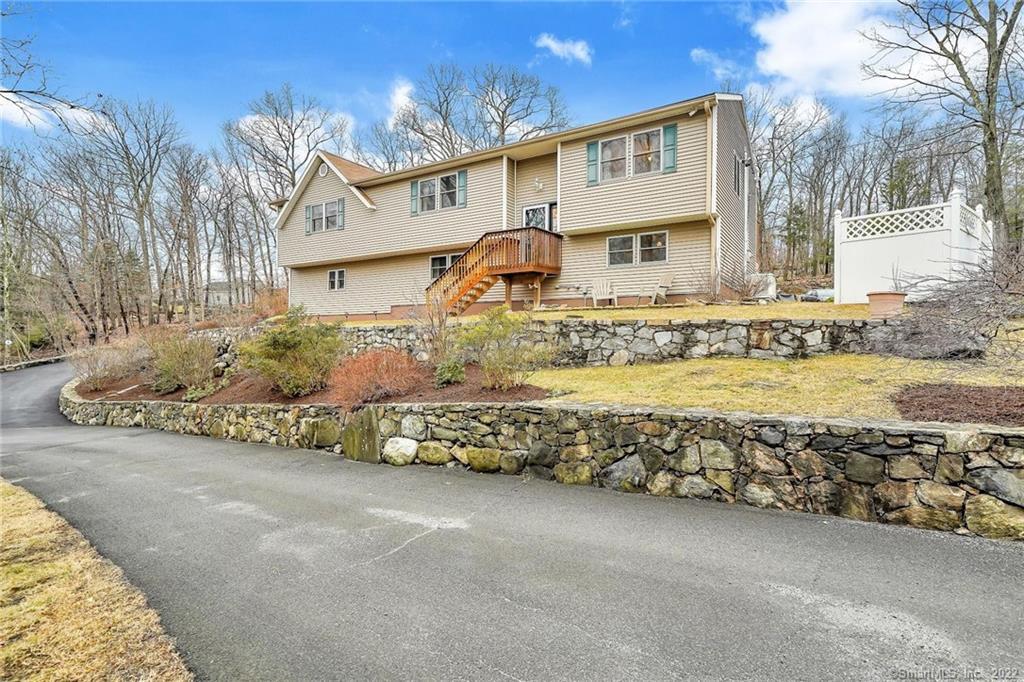 10 Hunter Road Danbury, CT 06811 - Photo 1 of 1