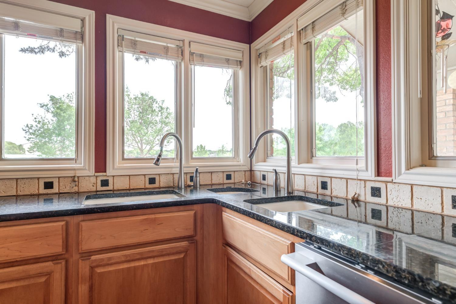 4002 88th Place Lubbock, TX 79423 - Photo 13 of 50 Photo 13