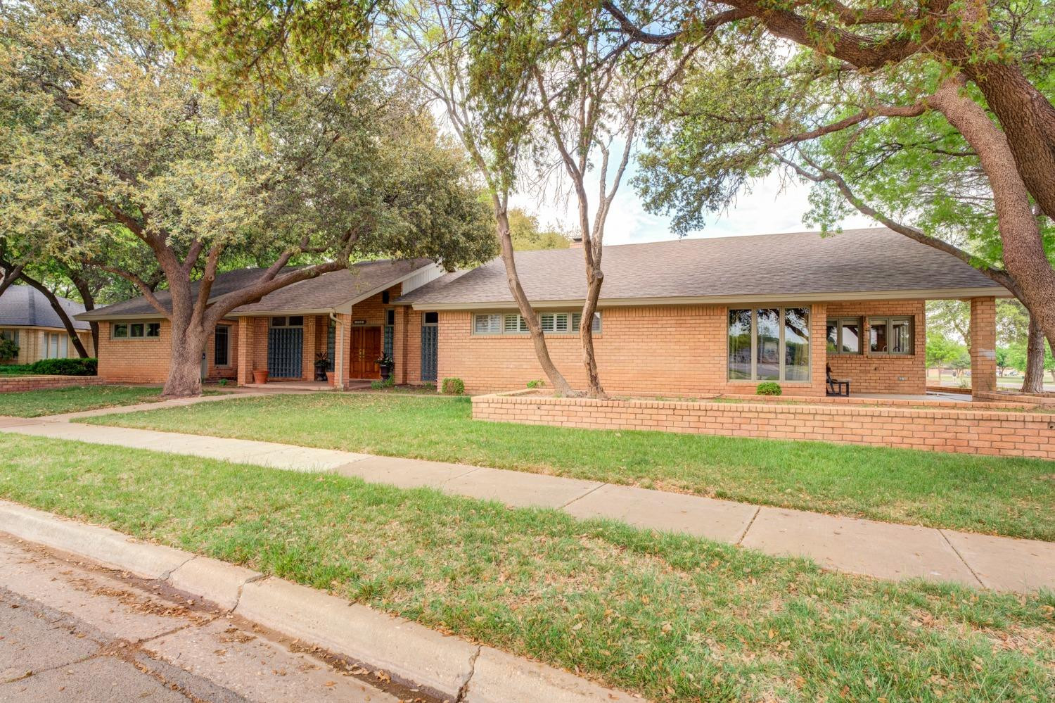 4002 88th Place Lubbock, TX 79423 - Photo 3 of 50 Photo 3