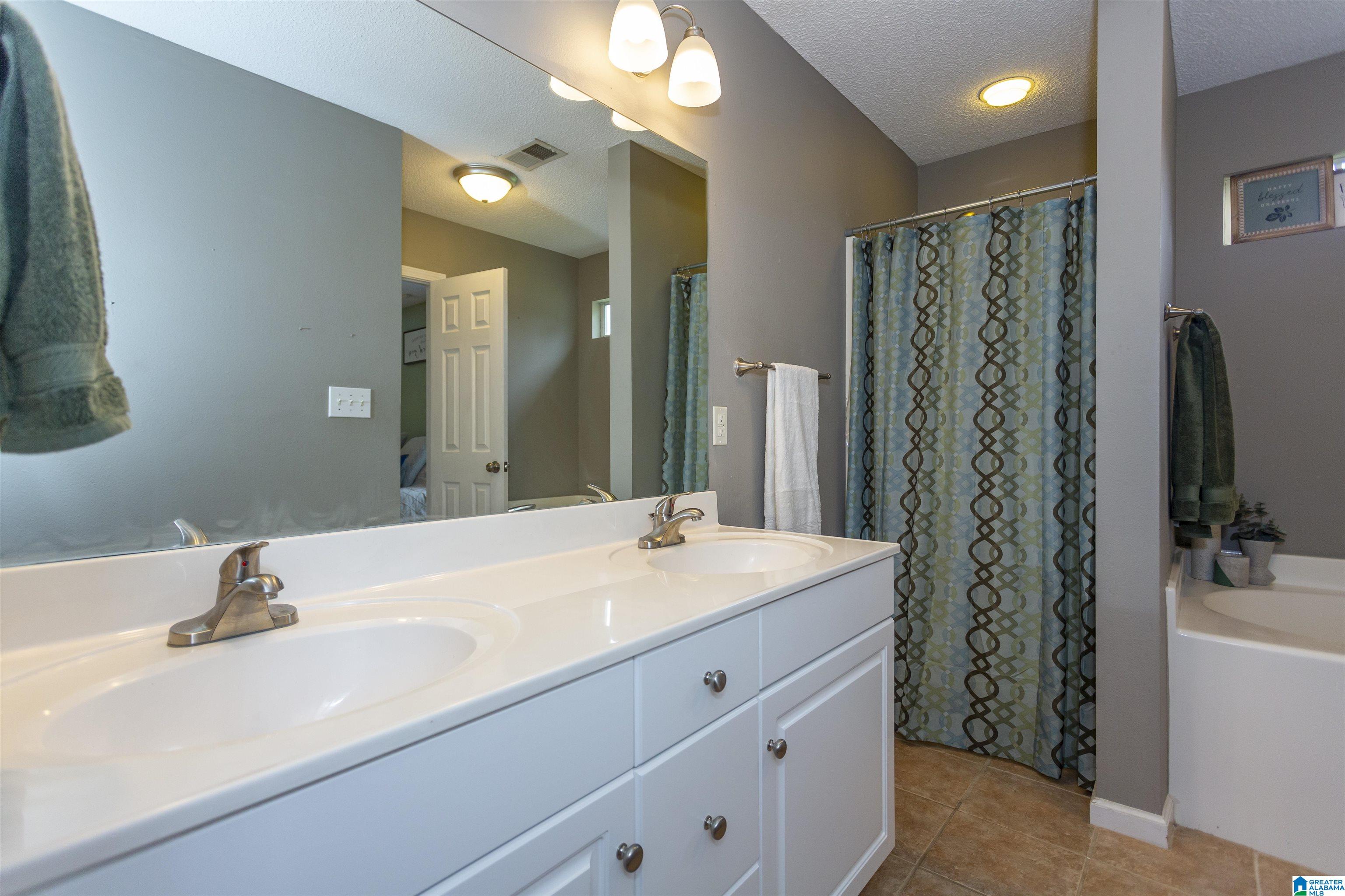 826 Meriweather Drive Calera, AL 35040 - Photo 15 of 23