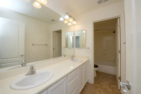$679,900 | 19951 Panoz Circle, Patterson, CA 95363