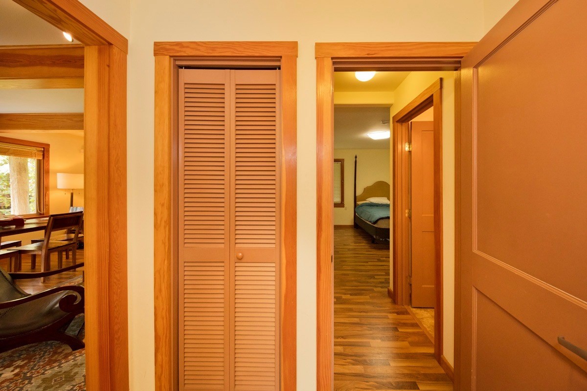 19-3882 Old Volcano Road Volcano, HI 96785 - Photo 10 of 30 a view of a bathroom from a hallway