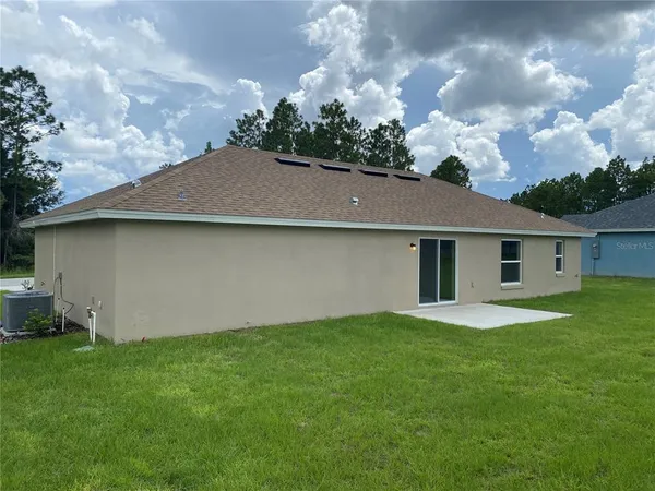 $1,750 | 8180 North Wakefield Drive, Citrus Springs, FL 34434