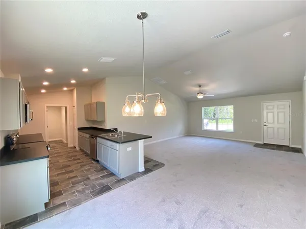 $1,750 | 8180 North Wakefield Drive, Citrus Springs, FL 34434