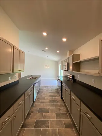 $1,750 | 8180 North Wakefield Drive, Citrus Springs, FL 34434