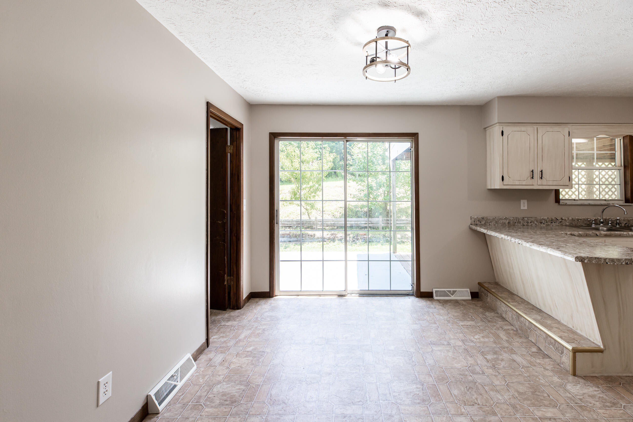 131 Rising Lane La Follette, TN 37766 - Photo 18 of 25 Dining area
