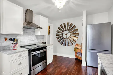 $279,900 | 301 North 17th Avenue, Beech Grove, IN 46107