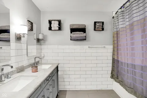 $279,900 | 301 North 17th Avenue, Beech Grove, IN 46107