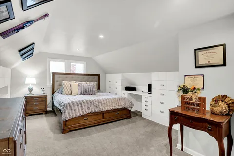 $279,900 | 301 North 17th Avenue, Beech Grove, IN 46107