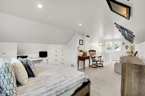 $279,900 | 301 North 17th Avenue, Beech Grove, IN 46107