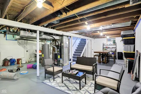 $279,900 | 301 North 17th Avenue, Beech Grove, IN 46107