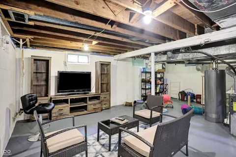 $279,900 | 301 North 17th Avenue, Beech Grove, IN 46107