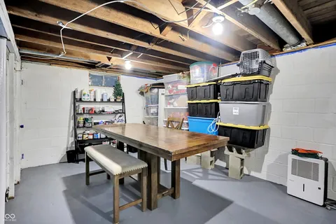 $279,900 | 301 North 17th Avenue, Beech Grove, IN 46107