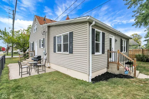 $279,900 | 301 North 17th Avenue, Beech Grove, IN 46107