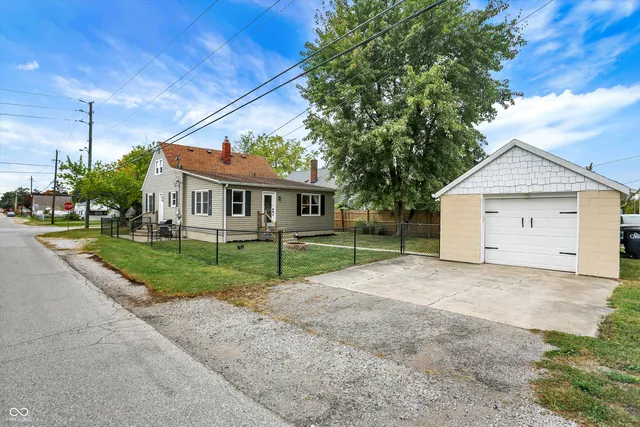 $279,900 | 301 North 17th Avenue, Beech Grove, IN 46107