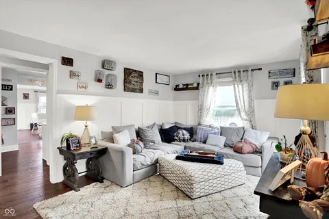 $279,900 | 301 North 17th Avenue, Beech Grove, IN 46107