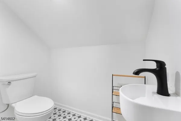 $3,350 | 83 Chestnut Hill Drive West, Denville, NJ 07834