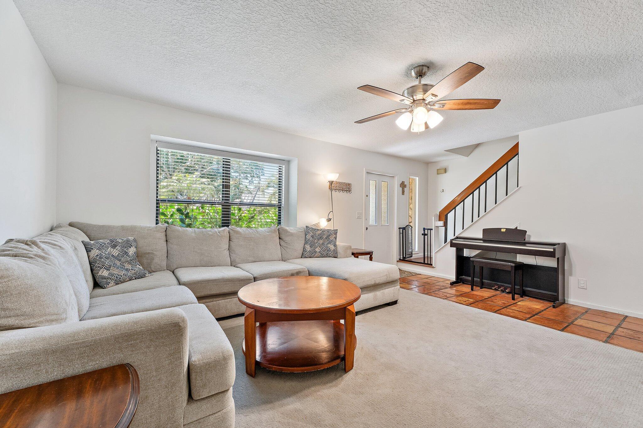 1007 Raintree Lane Palm Beach Gardens, FL 33410 - Photo 11 of 58 family 3
