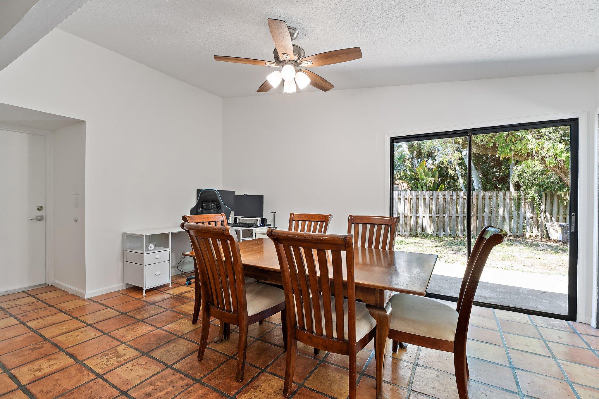 1007 Raintree Lane Palm Beach Gardens, FL 33410 - Photo 14 of 58 dining 3