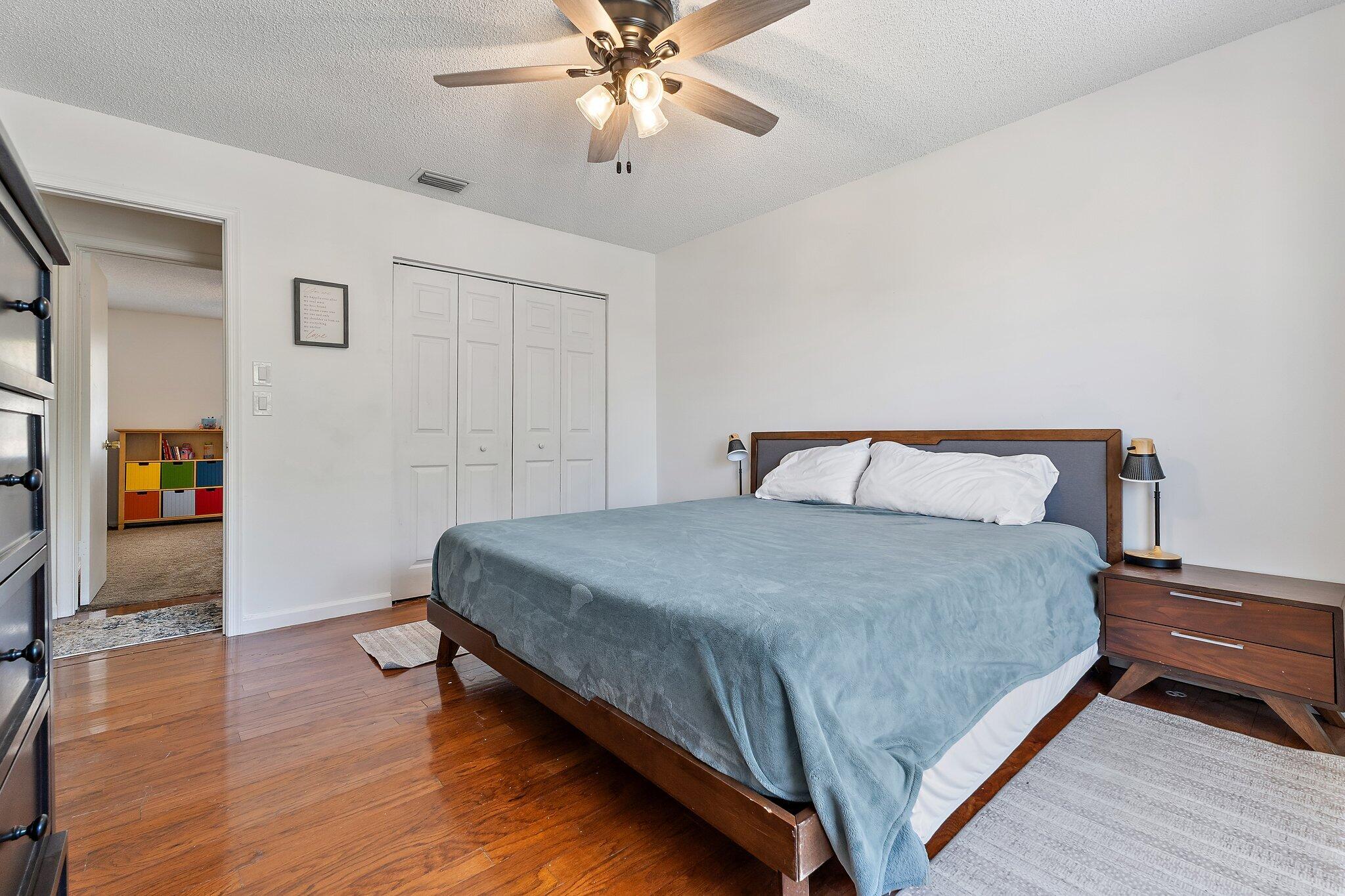 1007 Raintree Lane Palm Beach Gardens, FL 33410 - Photo 30 of 58 primary 4