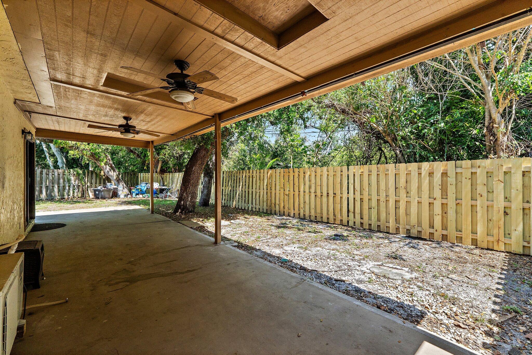 1007 Raintree Lane Palm Beach Gardens, FL 33410 - Photo 49 of 58 patio 2