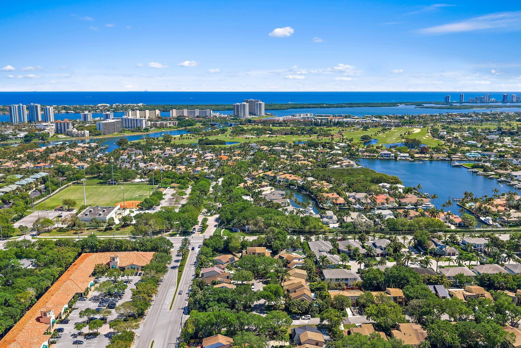 1007 Raintree Lane Palm Beach Gardens, FL 33410 - Photo 53 of 58 aerial 2