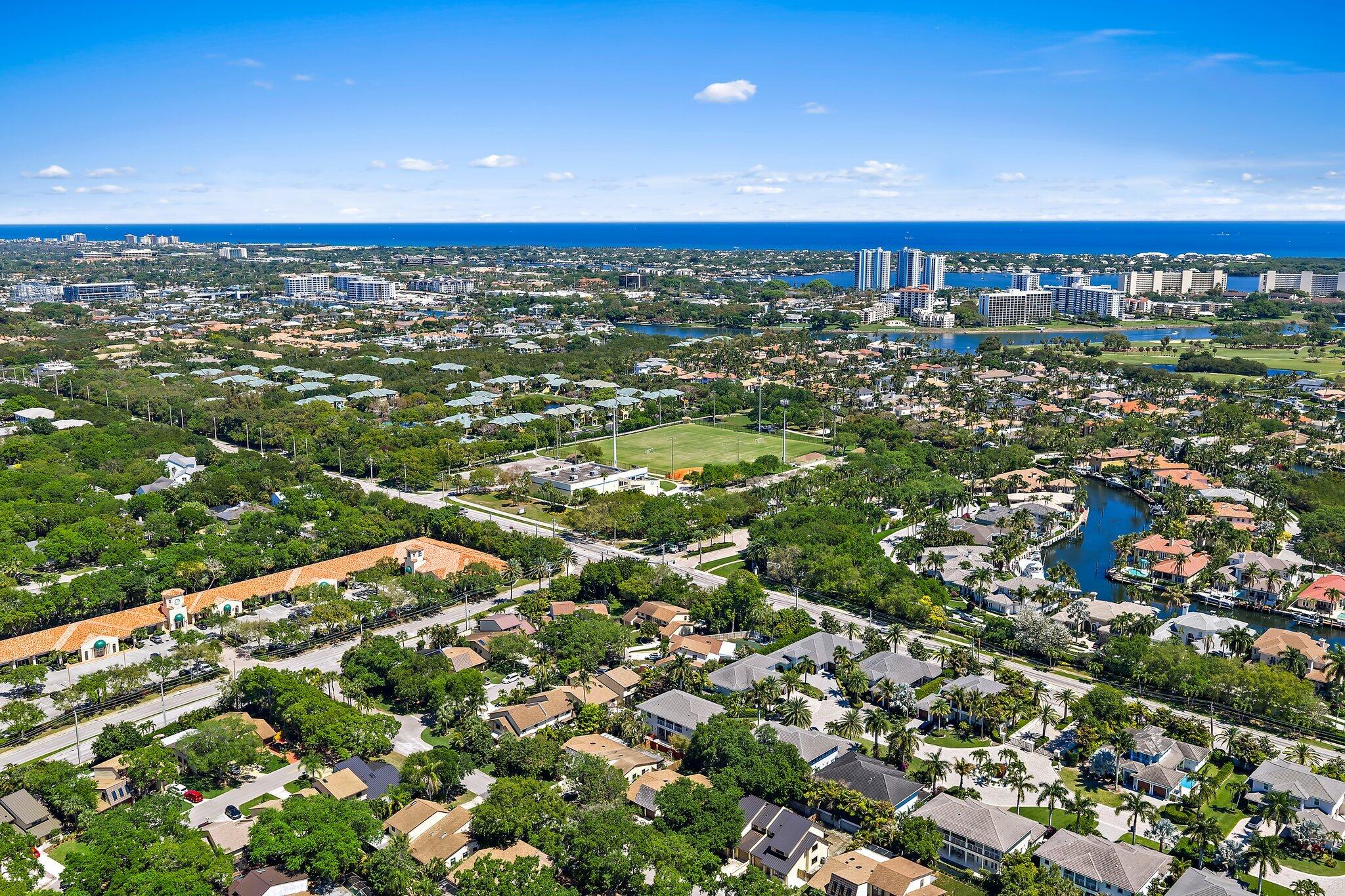 1007 Raintree Lane Palm Beach Gardens, FL 33410 - Photo 54 of 58 aerial 3