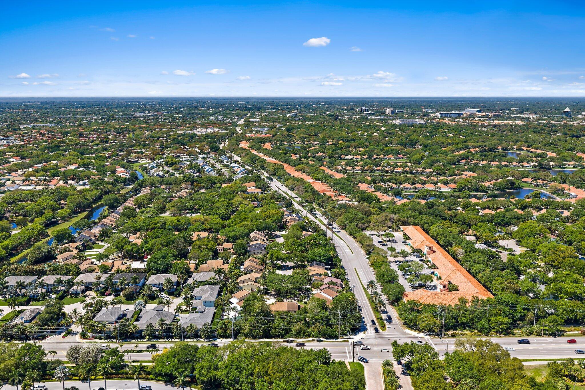 1007 Raintree Lane Palm Beach Gardens, FL 33410 - Photo 56 of 58 aerial 5