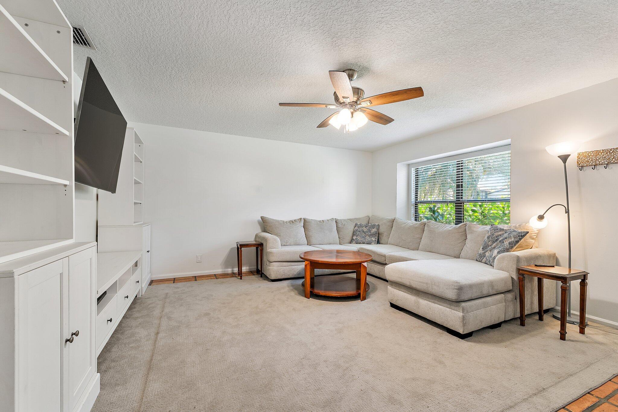 1007 Raintree Lane Palm Beach Gardens, FL 33410 - Photo 10 of 58 family 2