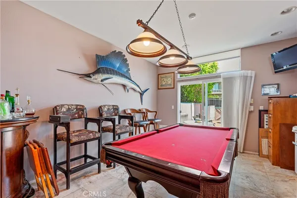 $2,499,000 | 867 Aubrey Court, Unit 1, Hermosa Beach, CA 90254