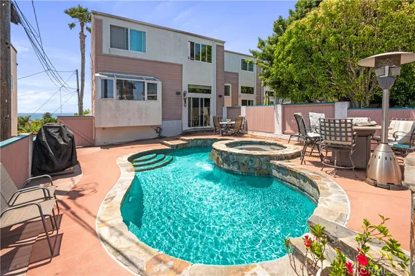 $2,499,000 | 867 Aubrey Court, Unit 1, Hermosa Beach, CA 90254