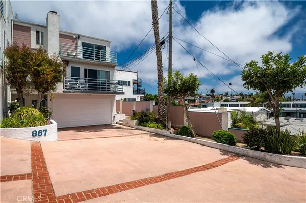 $2,499,000 | 867 Aubrey Court, Unit 1, Hermosa Beach, CA 90254