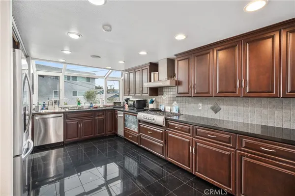 $2,499,000 | 867 Aubrey Court, Unit 1, Hermosa Beach, CA 90254