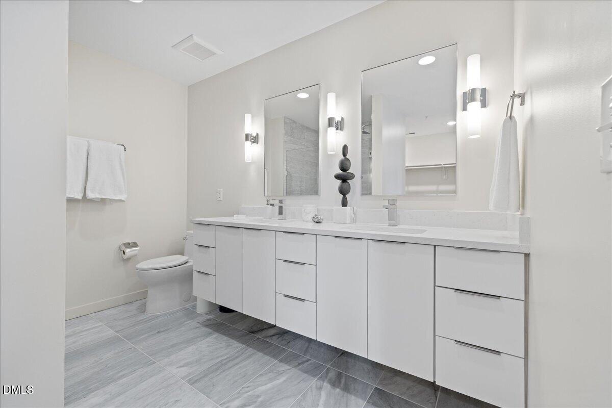 523 South West Street, Unit 505 Raleigh, NC 27601 - Photo 15 of 46 Primary Bathroom