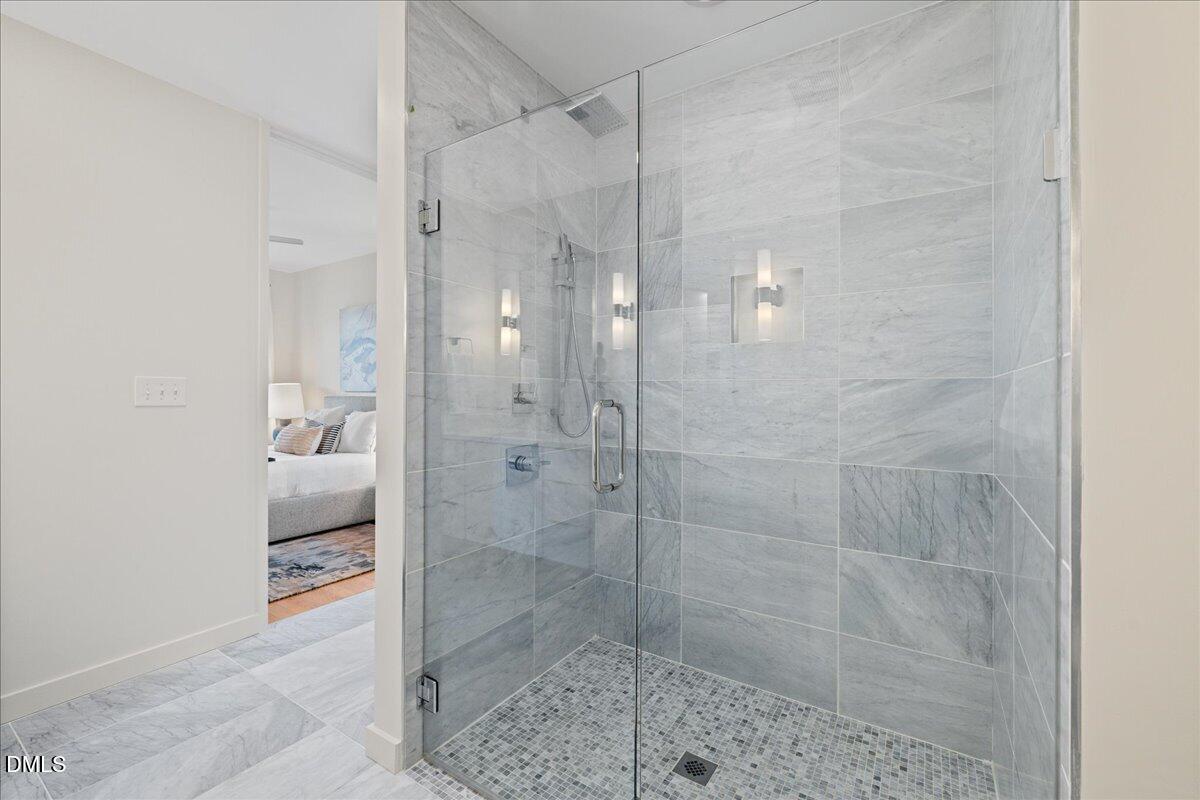 523 South West Street, Unit 505 Raleigh, NC 27601 - Photo 16 of 46 Primary Bathroom