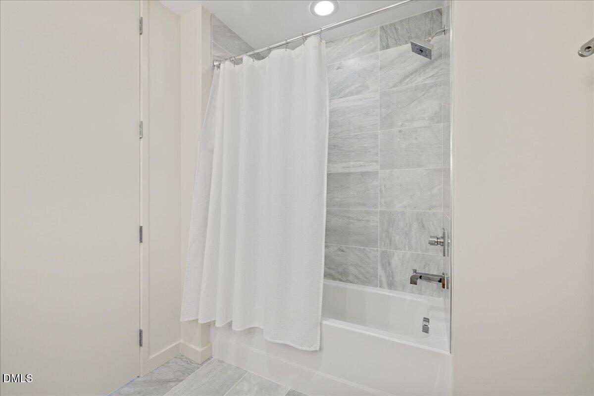 523 South West Street, Unit 505 Raleigh, NC 27601 - Photo 29 of 46 Bathroom 2