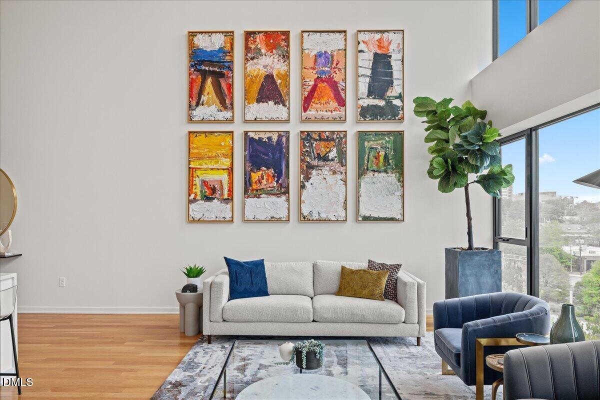 523 South West Street, Unit 505 Raleigh, NC 27601 - Photo 3 of 46 Living Room