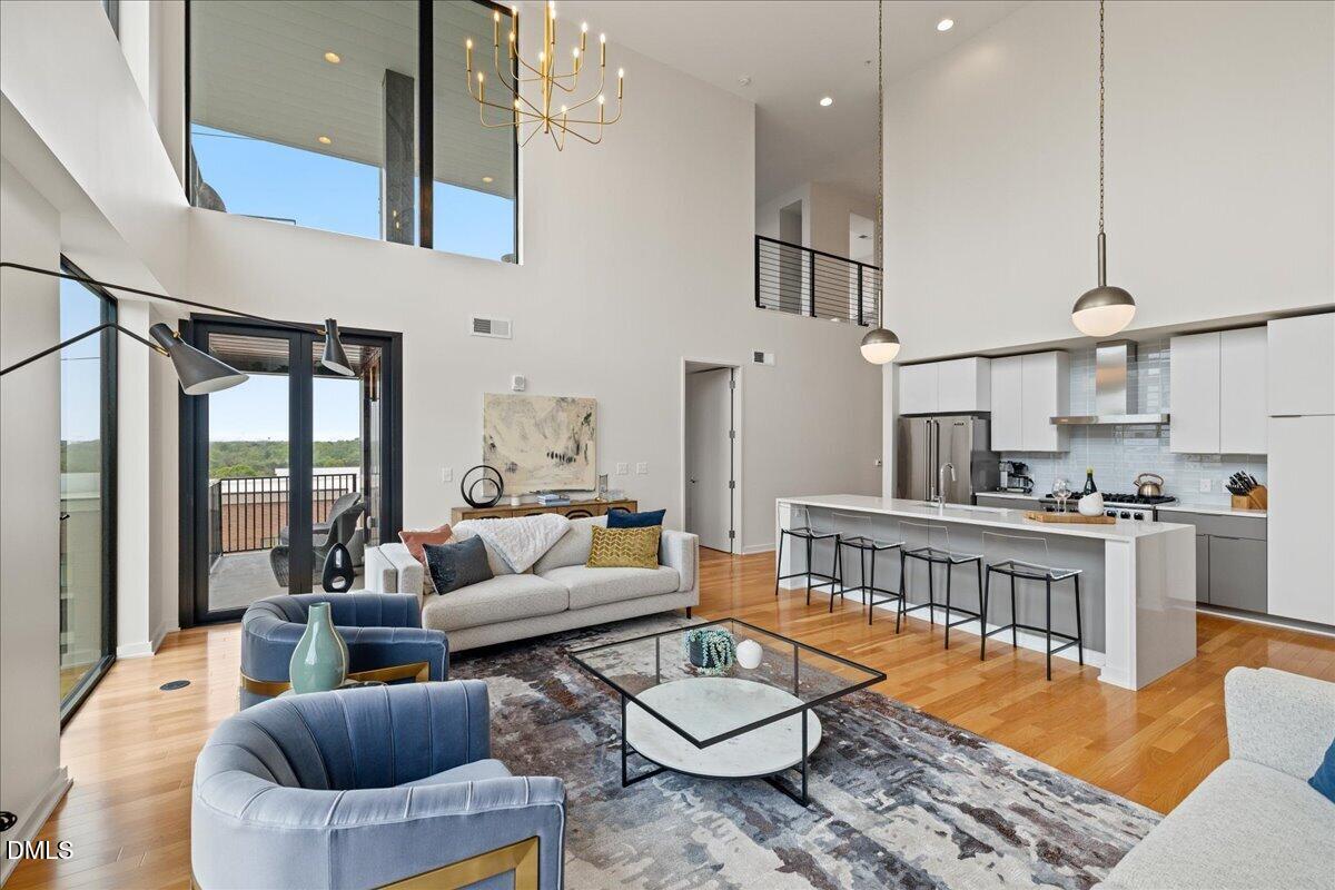 523 South West Street, Unit 505 Raleigh, NC 27601 - Photo 4 of 46 Living Romm