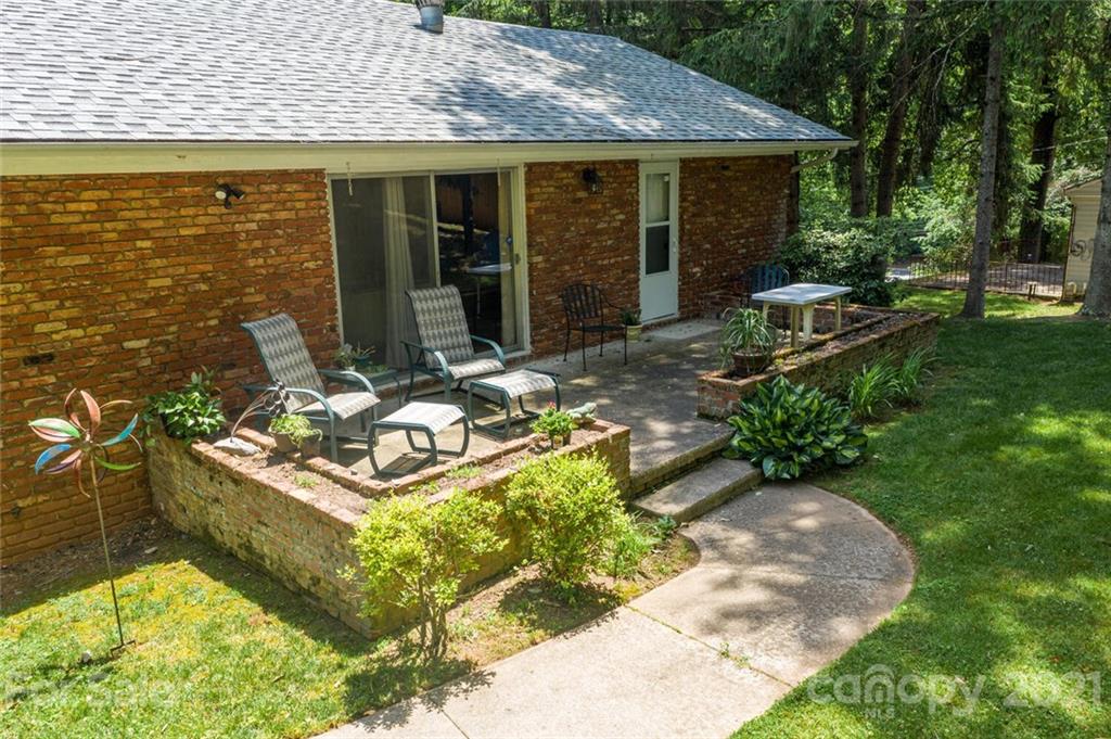 2 Clearbrook Road Asheville, NC 28805 - Photo 14 of 35 Gallery Image 14