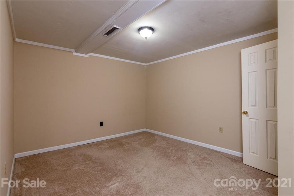2 Clearbrook Road Asheville, NC 28805 - Photo 22 of 35 Gallery Image 22