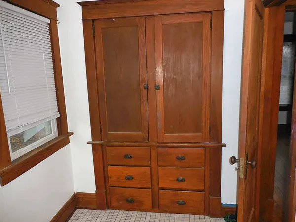 $2,100 | 212 West Michigan Avenue, Saline, MI 48176