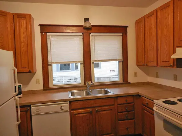 $2,100 | 212 West Michigan Avenue, Saline, MI 48176