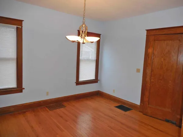 $2,100 | 212 West Michigan Avenue, Saline, MI 48176
