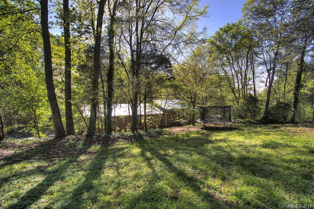 13700 Pine Harbor Road Charlotte, NC 28278 - Photo 17 of 20 Gallery Image 17