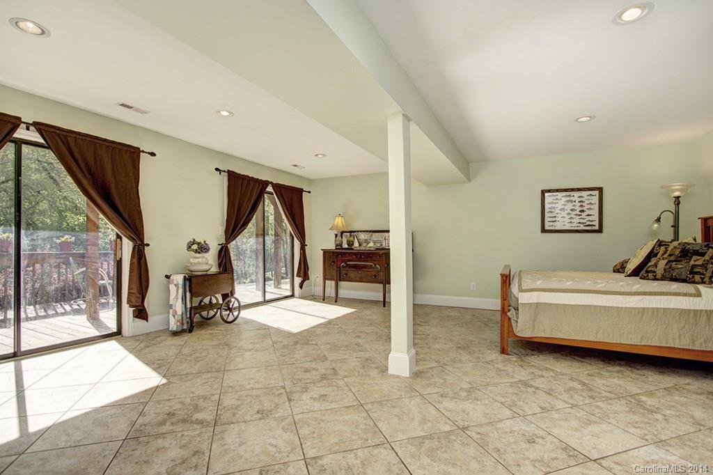 13700 Pine Harbor Road Charlotte, NC 28278 - Photo 3 of 20 Gallery Image 3