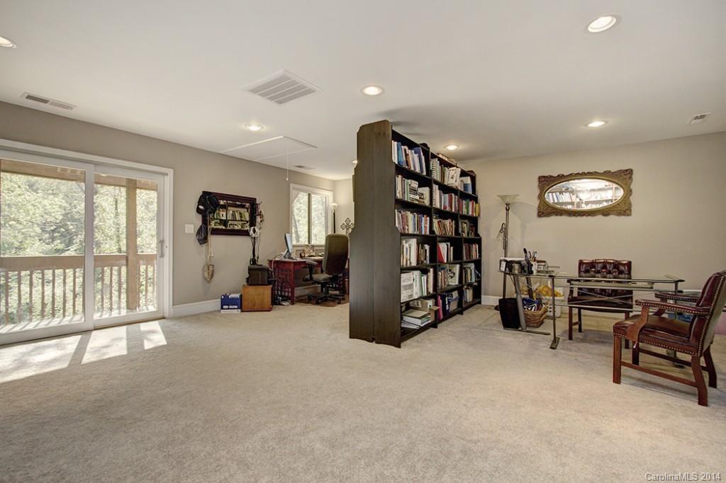 13700 Pine Harbor Road Charlotte, NC 28278 - Photo 7 of 20 Gallery Image 7