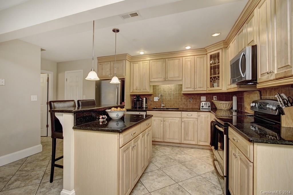 13700 Pine Harbor Road Charlotte, NC 28278 - Photo 10 of 20 Gallery Image 10
